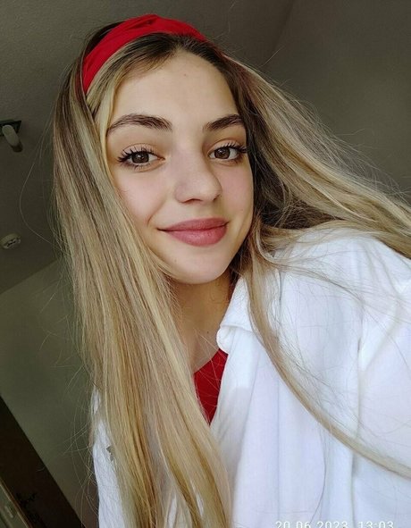 monica01 03 heiße schöne bild