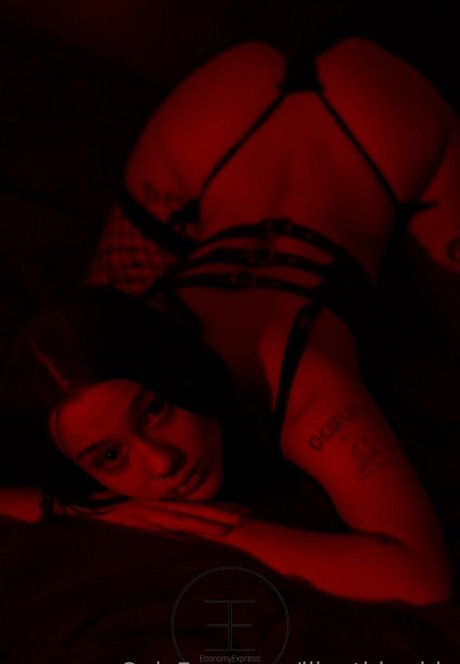 Lilgothbarbie xxx porno fotos