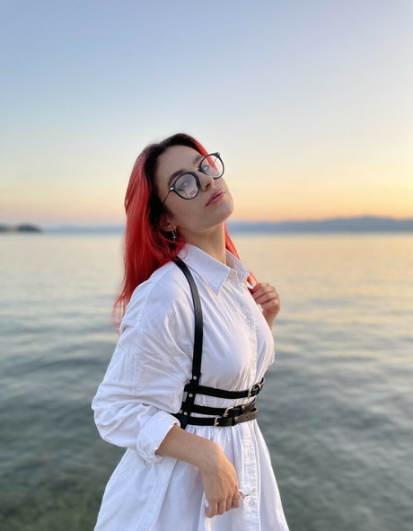 exosiren model nacktheit galerien