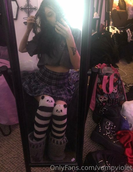 vampviolet model xxx galerien