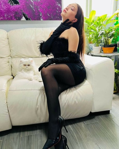 Gema Amante exklusive akt archiv