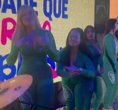 Nathalie Sousa perfekte erwachsene foto