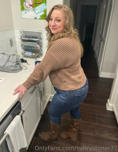 sultrystoner77 pornografische galerien