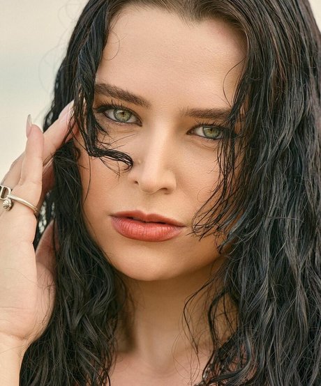 Lauren Turner nackte galerien