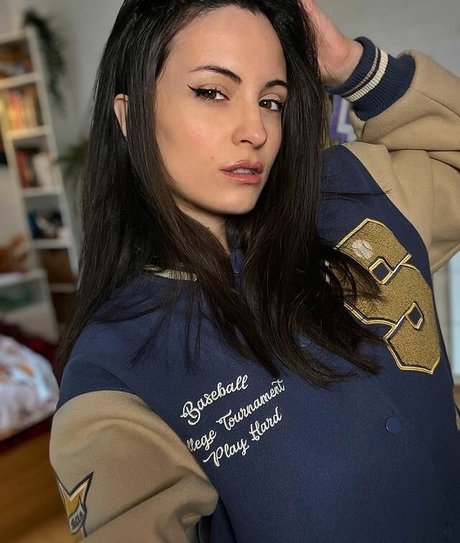 Kafkanya nacktheit pornostar fotos