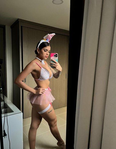 Angie Henao hd erwachsene galerien