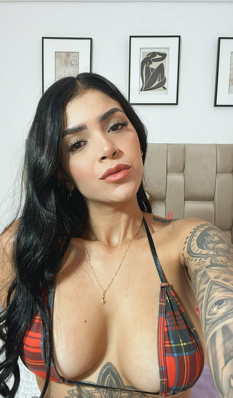 Angie Henao freie kunst archiv