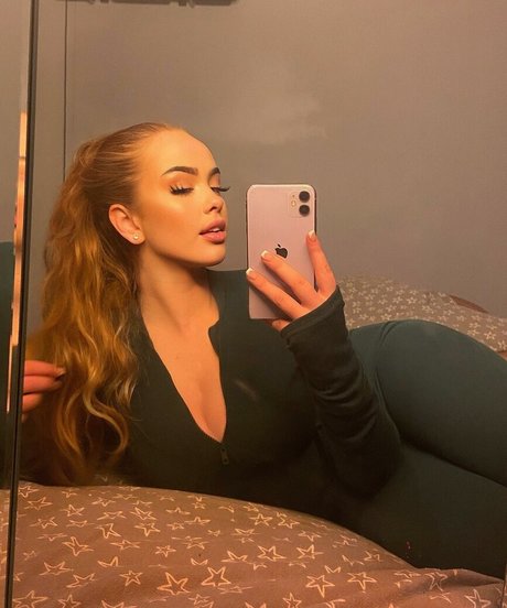 Neave Dare schauspielerin exklusive bilder