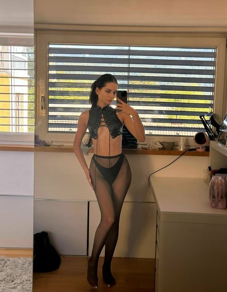 Sara Mia Sara8teen porno heiße fotos