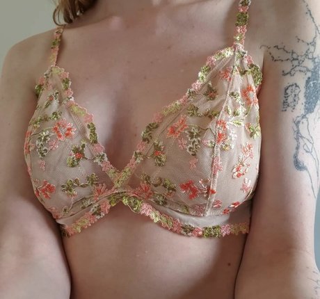 akchoriii pornografische pornostar bilder