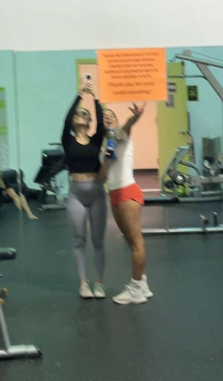 Sofiacrnilovic nackt hübsche foto