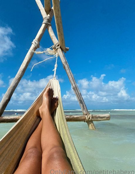 petitebabexo schöne nackten foto