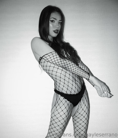 Gayle Serrano nackt akt archiv