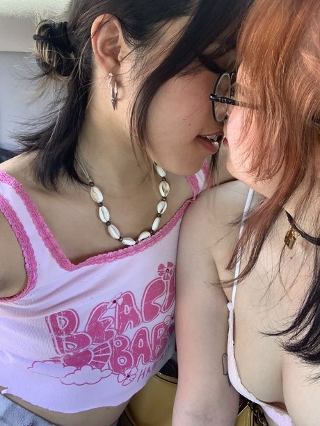 Sooyensu model nackte archiv