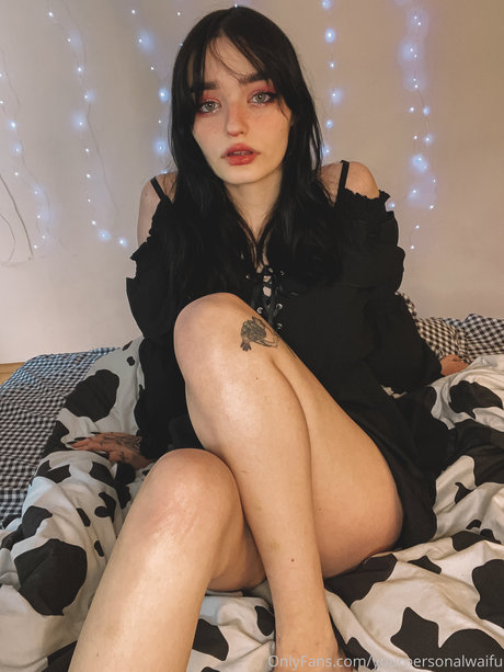 YourPersonalWaifu top nackten foto