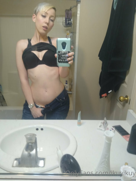 Ikuy Cosplayer nacktheit porno archiv