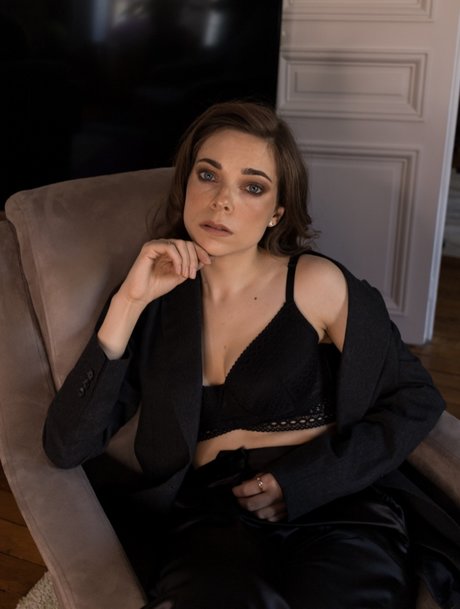 Dina Belenkaya hd nacktheit bild