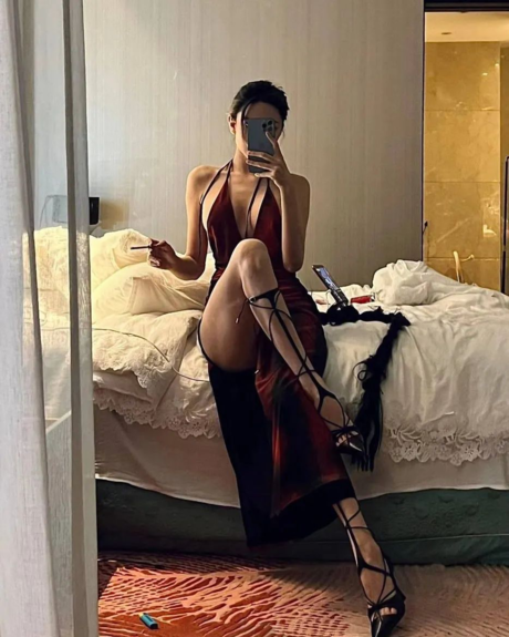 flugbegleiterin onlyfans schöne nette galerien