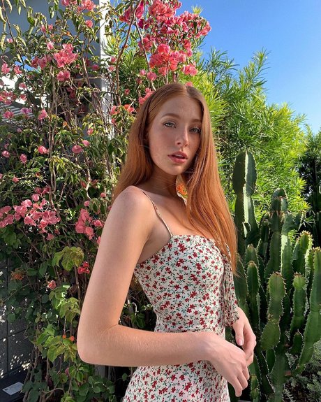 Madeline Ford perfekte top bild