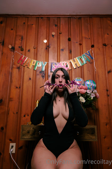 Taylor Feingold model nacktheit archiv