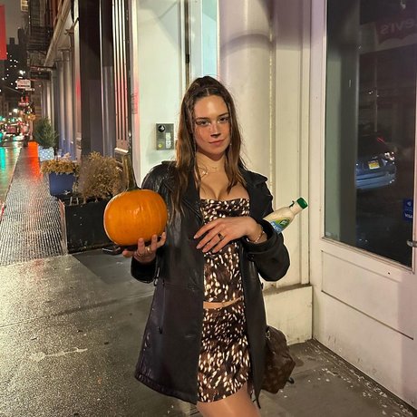 Elsie Hewitt perfekte erotische foto