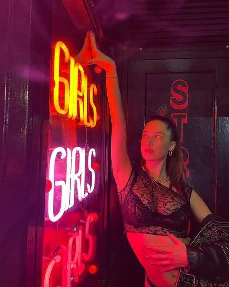 Elsie Hewitt pornostar nette fotos