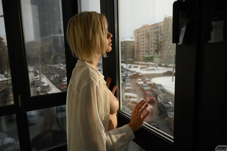 Layana Devis model nackt archiv