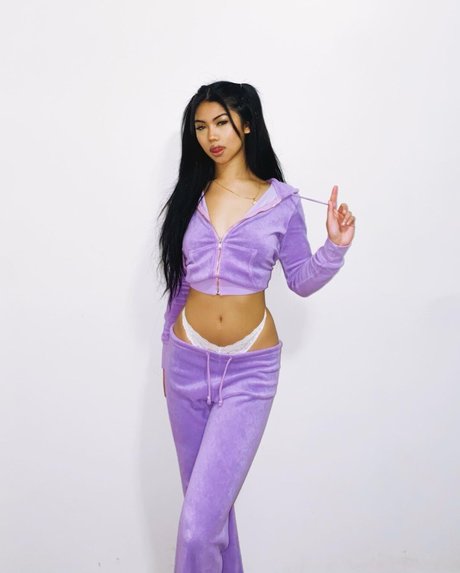 Alyanna Joelle hd erotische bild