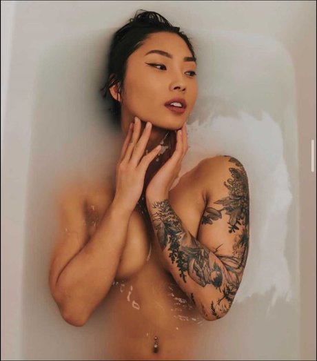 Leigh Laurel_ top hd galerie