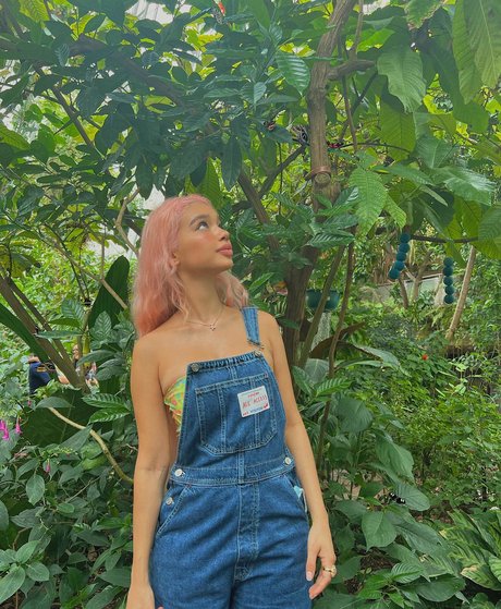 Sab Zada sexy nacktheit galerie