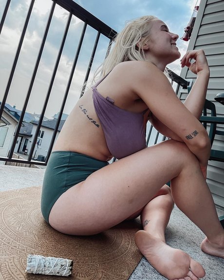 Saterra_ model schöne fotos