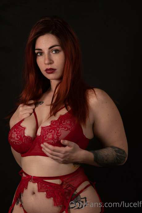 Lucelf nacktheit hübsche bild