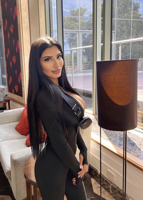 Melissa Stefoulis hd nacktheit bild