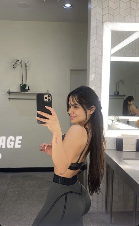 Samadhi Zendejas pornographische fotos