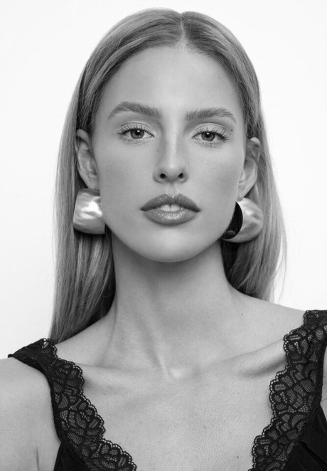 Sienna Cochrane nackten foto