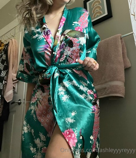 Ashley Rey freie erotische bilder