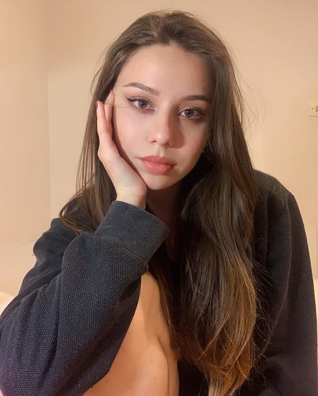 Sinem Ozgur pornostar nackten foto