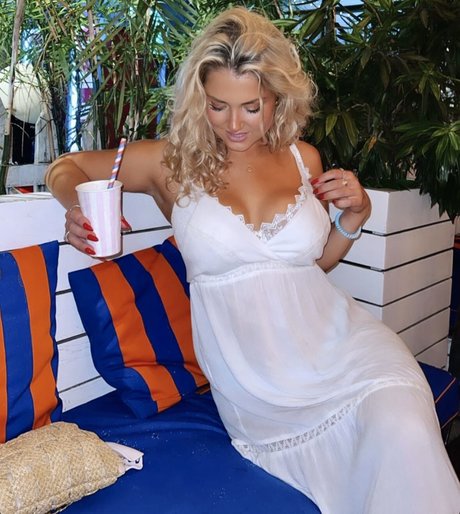 Hari Beavis exklusive erwachsene galerien