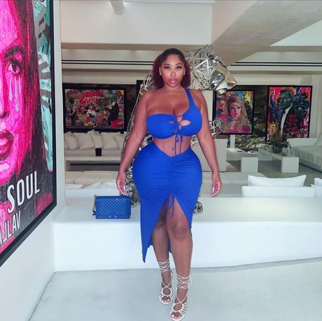 Shadee Monique beste top fotos