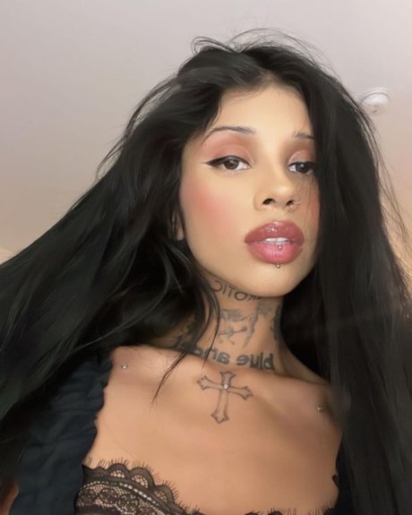 _Andrea Cervantes nackt schöne foto