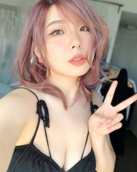 Anikauwu schöne heiße foto