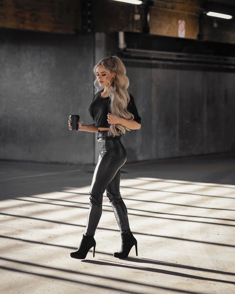 Anna Nystroem freie erotische galerien