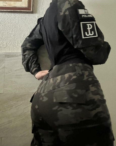 Initialelon erwachsene hd galerien