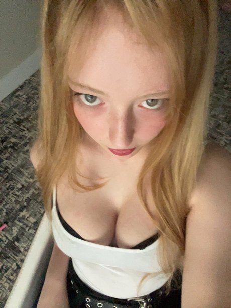 Initialelon sexy porno galerie