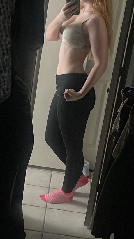 Initialelon freie nackte fotos