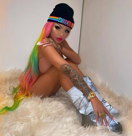 Katja Krasavice schöne top galerien