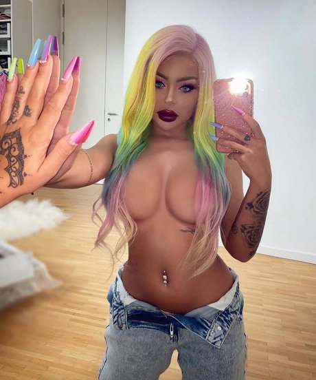 Katja Krasavice erotische erwachsene bild