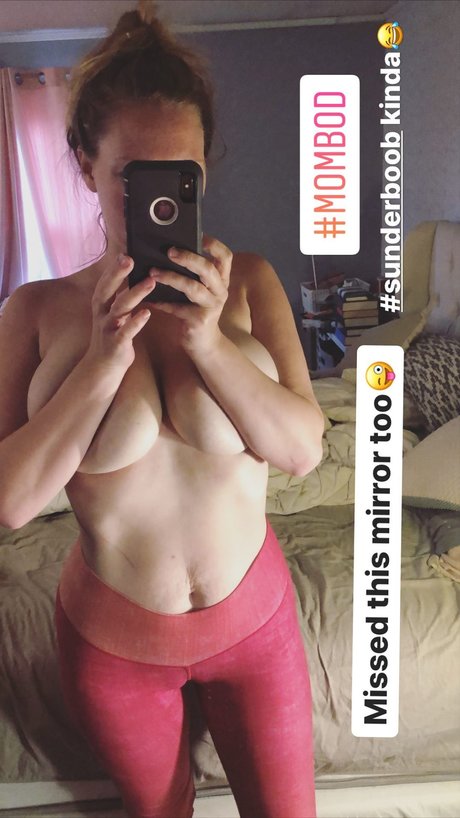 Busty nacktheit nette foto