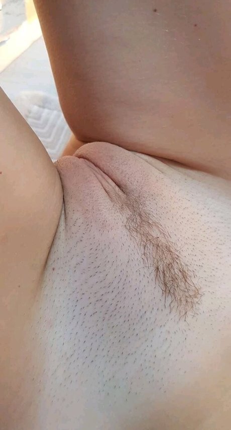 sehr dünne onlyfans top nackten foto