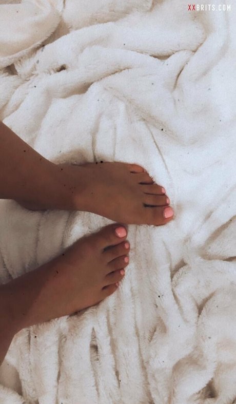 Chloe Elizabeth heiße erwachsene bilder